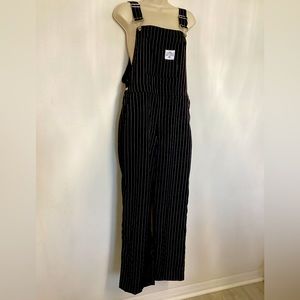 Shein | NWOT | size: M | color: Black and White women’s overalls